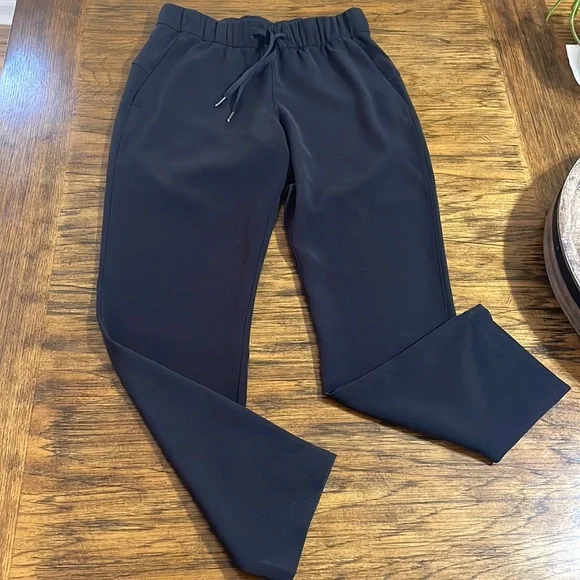 LuluLemon pants - Picture 2 of 3